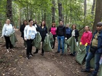 Екип на Изпълнителната агенция по околна среда се включи в кампанията "Да изчистим България заедно"