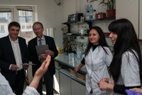 Експерти от Институт по водите (IWW) в Mюлхайм посетиха лабораториите на ИАОС в София, Пловдив и Бургас